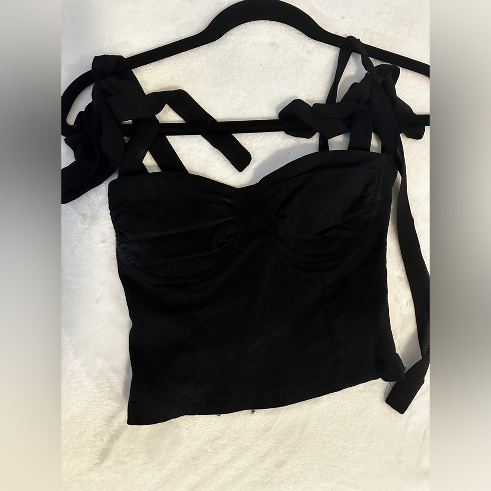 Edit by Nine Black Crop Top